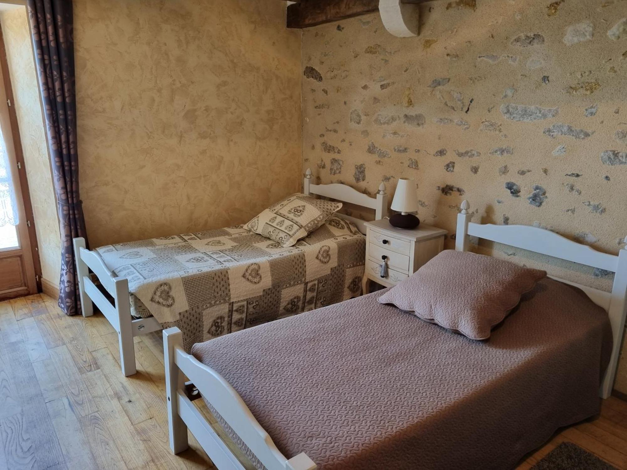 Domaine De La Rue Bed & Breakfast La Berthenoux Luaran gambar